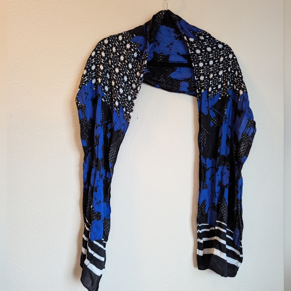 Multi Patterned Blue and Black Scarf